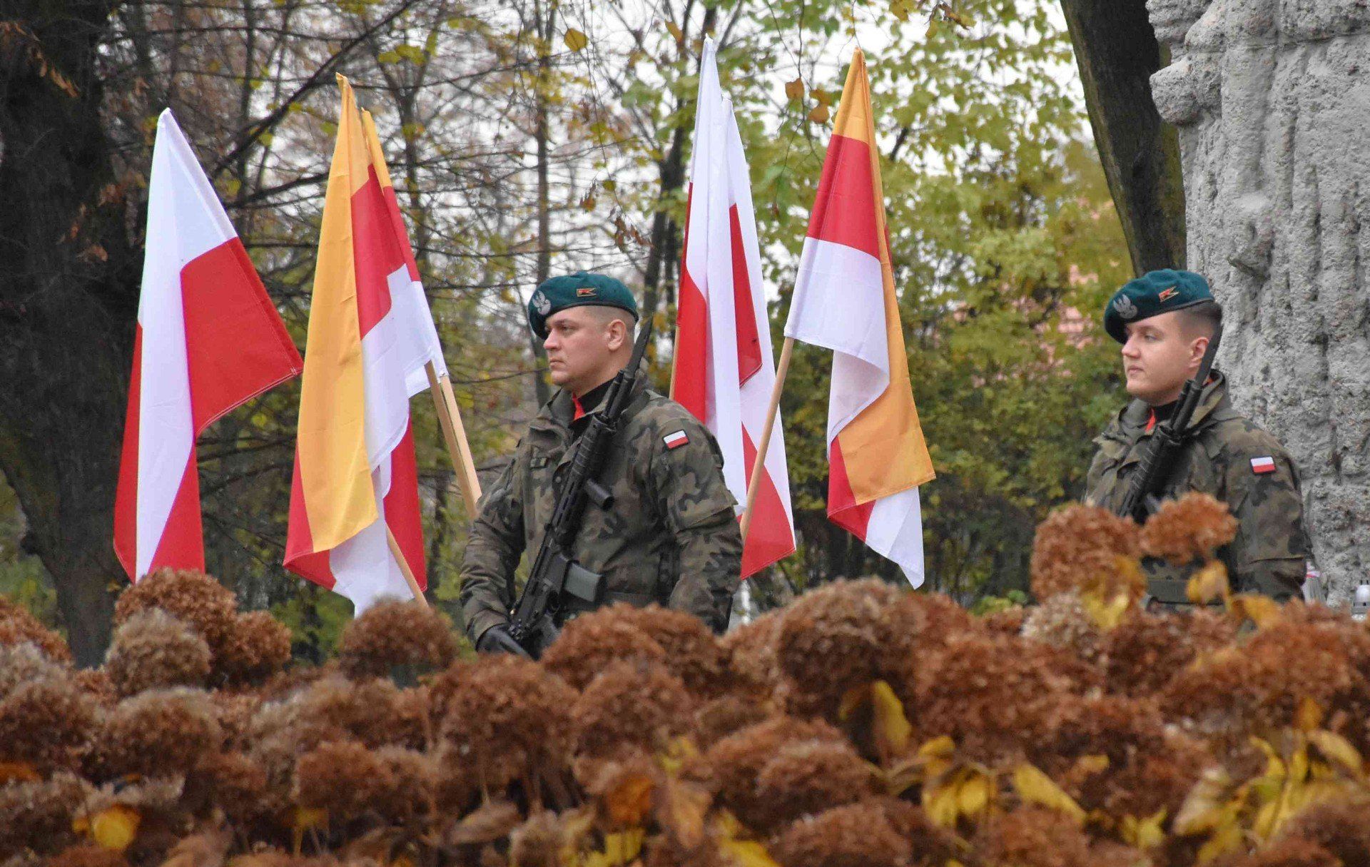 Święto Niepodległości pod Pomnikiem Powstańców Wielkopolskich. Inowrocław 2025