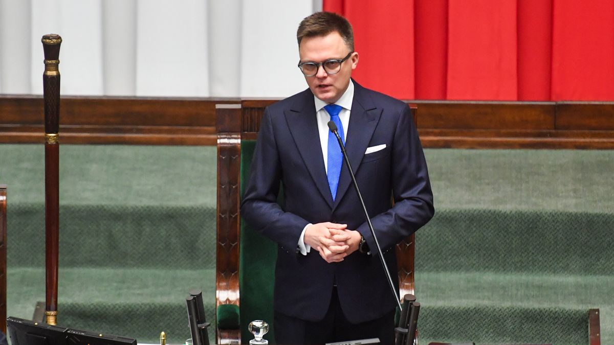 Marszałek Sejmu Szymon Hołownia uważa, że wygasły mandaty poselskie Mariusza Kamińskiego i Macieja Wąsika 