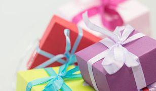 Jak najlepiej wybrać prezent na święta dla bliskich osób? Prezent pod choinkę dla każdego