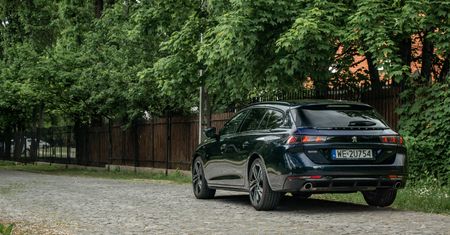 Test: Peugeot 508 SW 1.6 PureTech 180 - rozsądny zestaw, który właśnie zyskał na atrakcyjności