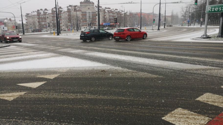 Błoto pośniegowe na ulicach Lublina