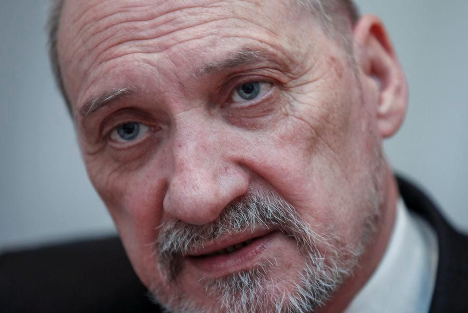 Macierewicz przeciwko lekcji gender w szkole podstawowej