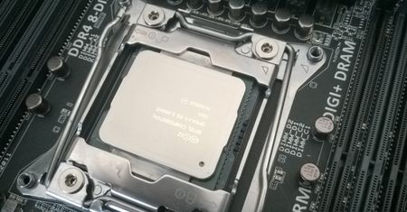 Fortis 2 XE1226 – ciche, wydajne i tanie chłodzenie procesora [test]