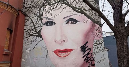 Mural z Korą zdewastowany. Wiadomo, co dalej. Fanom pękają serca