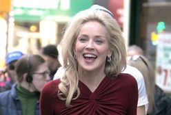 Sharon Stone paraduje bez stanika