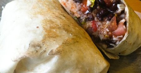 Burrito z fasolą i wołowiną