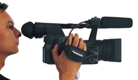 Zawodowiec wagi lekkiej – kamera Panasonic AG-HPX171E