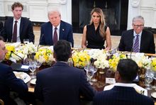 Donald Trump i CEO Doliny Krzemowej SAUL LOEB/AFP/East News