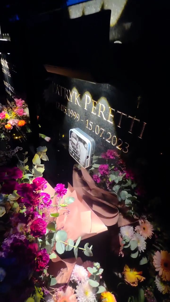 Grób syna Sylwii Peretti