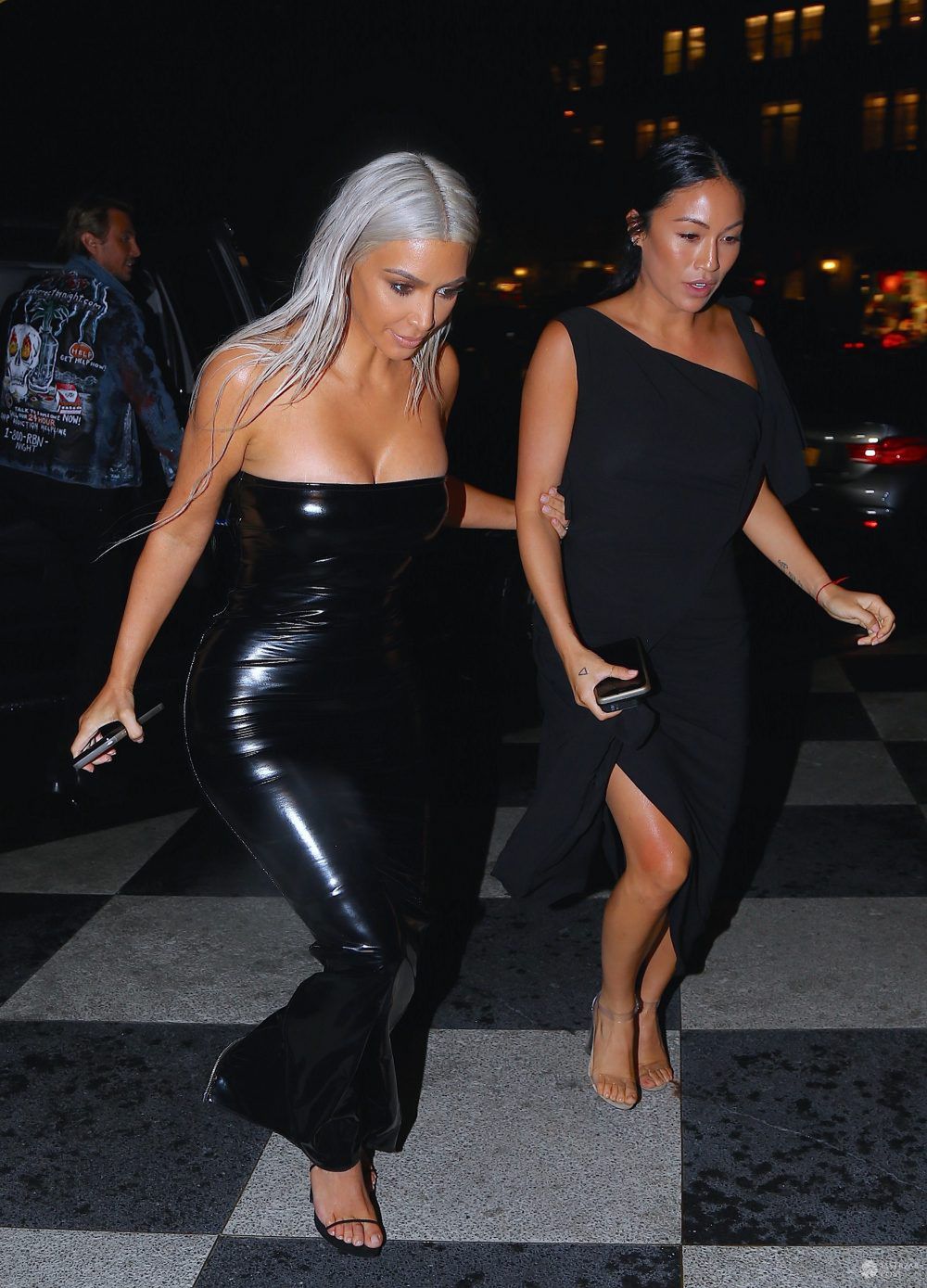 Kim Kardashian blondynką