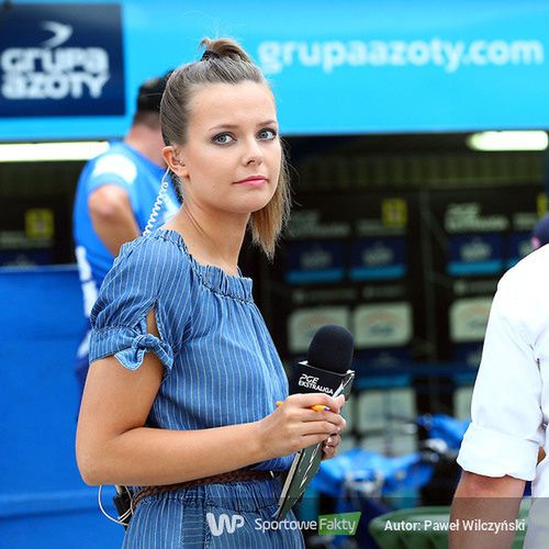 Prywatnie Joanna Cedrych kibicuje Kolejarzowi Opole i uwielbia podróżować