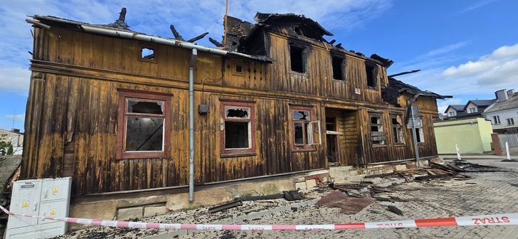 Pustostan stanął w ogniu. 31-letni mieszkaniec Sierpca z zarzutem