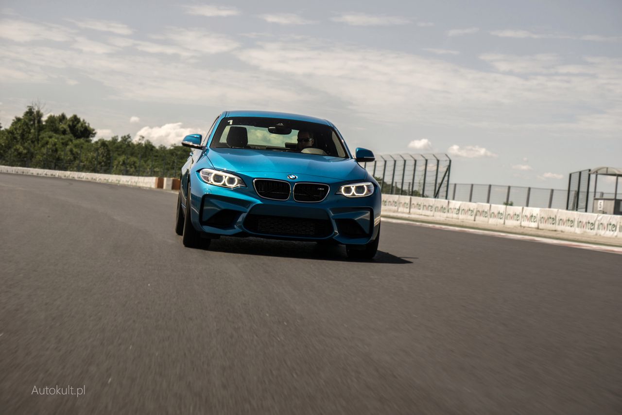 BMW M2 (2016)