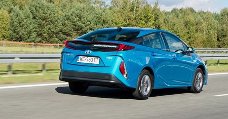 Toyota Prius Plug-in Hybrid po 1000 km - test