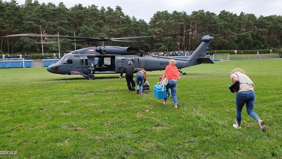 Black Hawk śmigłowiec helikopter