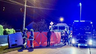 Wola Mielecka: Tragiczny wypadek. Żołnierz WOT próbował ratować kierowcę fiata