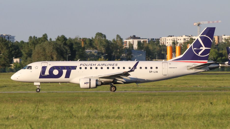 Embraer 175
