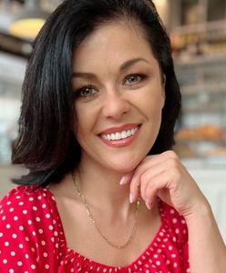 Tak ubrana przyszła do kawiarni. Kasia Cichopek podkręciła temperaturę
