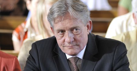 Żona odebrała rano telefon. "Niech się pani skupi! Umarł"