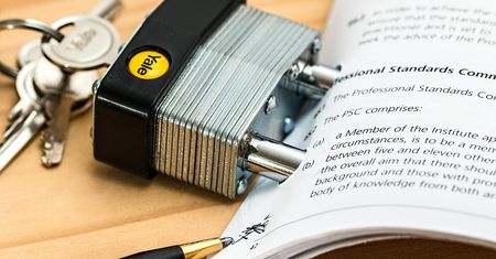Nowoczesne sposoby na przechowywanie danych dużych firm bez przerw w dostępie uprawnionych osób