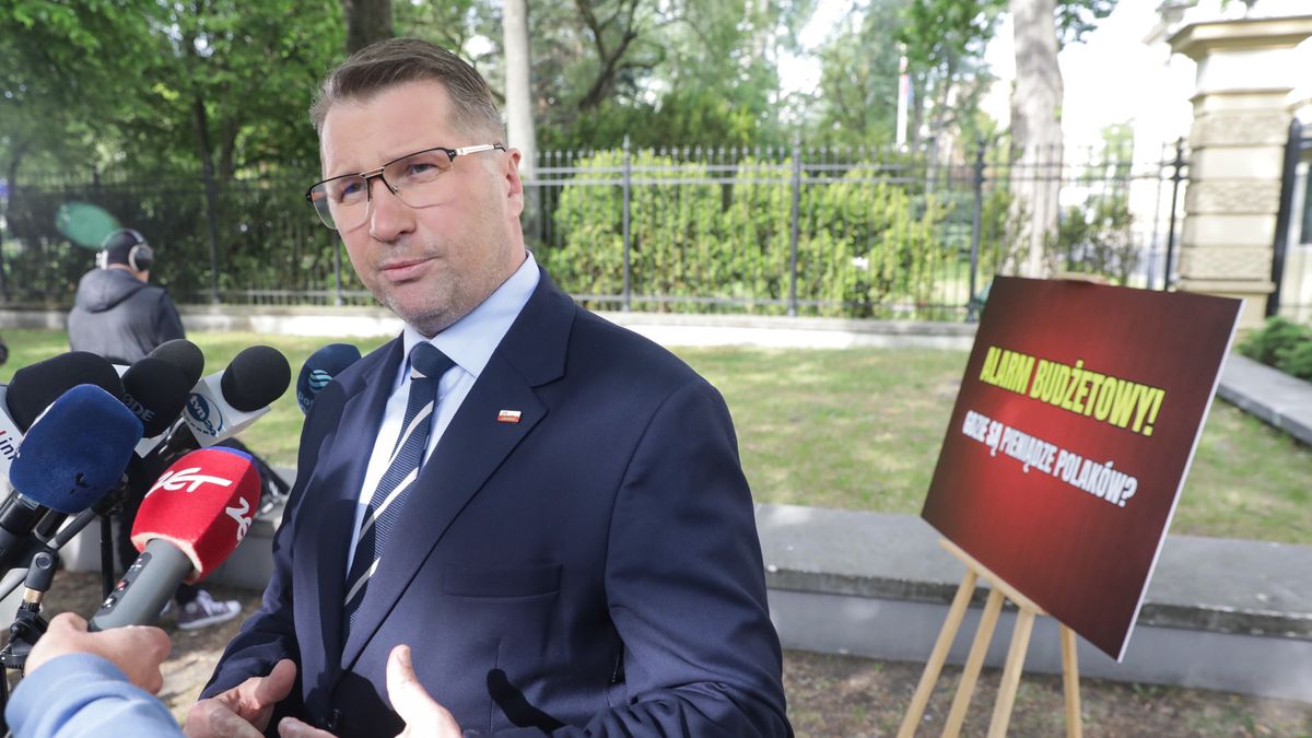 Przemysław Czarnek
Warszawa, 11.05.2026. Wiceprezes PiS Przemysław Czarnek podczas konferencji prasowej przed siedzibą KPRM w Warszawie, 11 bm. (sko) PAP/Tomasz Gzell
Tomasz Gzell
Kancelaria Prezesa Rady Ministrów, konferencja prasowa, KPRM, PiS, polityk polityka