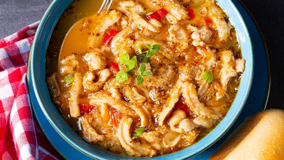 Jak flaczki robi Tomasz Strzelczyk?