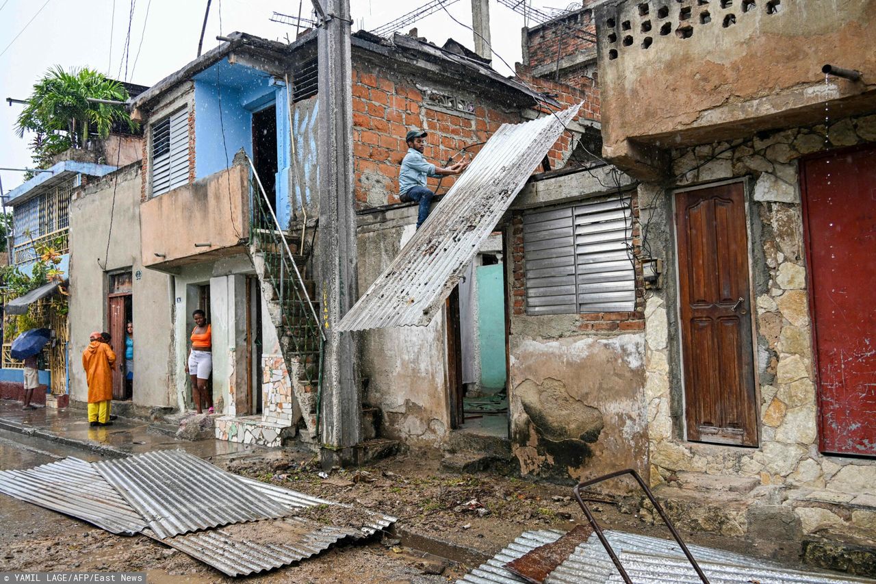 Mieszkańcy Santiago de Cuba przygotowywali się na przyjście huraganu
