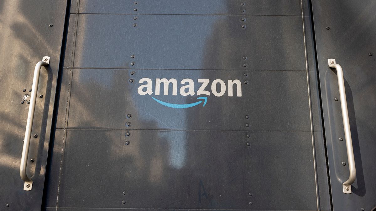 An Amazon delivery truck in San Francisco, California, US, on Wednesday, Oct. 5, 2022. Amazon.com Inc. will hold a second Prime Day sale on Oct. 11 and Oct. 12 to boost sales among cost-conscious consumers who are expected to start their holiday shopping even earlier this year. Photographer: David Paul Morris/Bloomberg via Getty Images