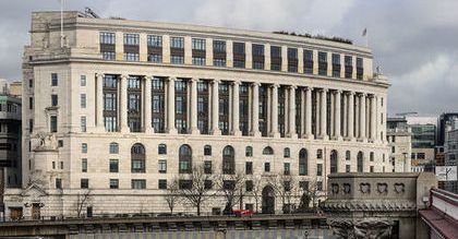 Mydło i środki do prania napędzają sprzedaż Unilever na rynkach wschodzących