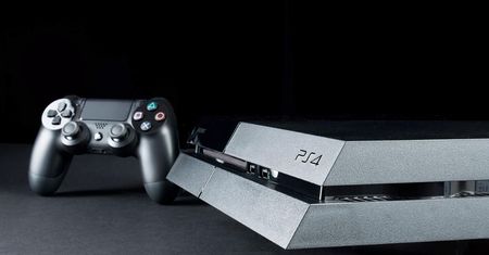 PlayStation 4 w końcu z pełną obsługą zewnętrznych dysków