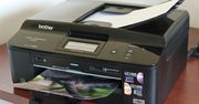 Brother DCP-J925DW — wszystkomający, ale nieporywający