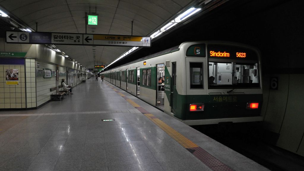 Segregacja płciowa w koreańskim metrze 1