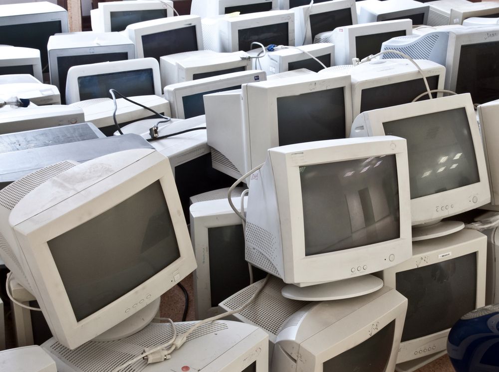 Monitor z Sejmu, komputer z ZUS-u. Stary sprzęt za grosze - państwo ...