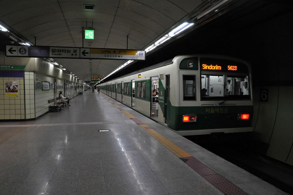 Segregacja płciowa w koreańskim metrze 1