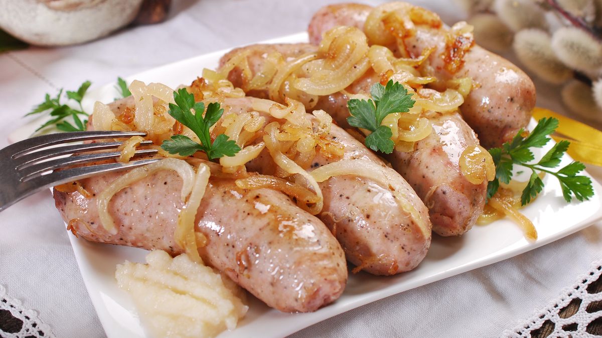 Biała kiełbasa na Wielkanoc i nie tylko