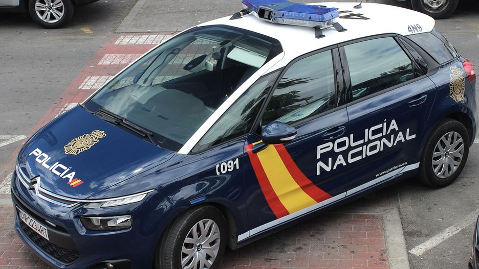 Hiszpańska policja zatrzymała cztery osoby w związku ze sprzedażą za 2 tysiące euro noworodka