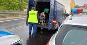 Wypadek busa na S1. W środku zaskakujący "ładunek"