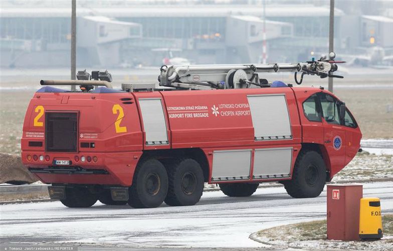 Awaryjne lądowanie na Lotnisku Chopina samolotu LOT-u z Kopenhagi