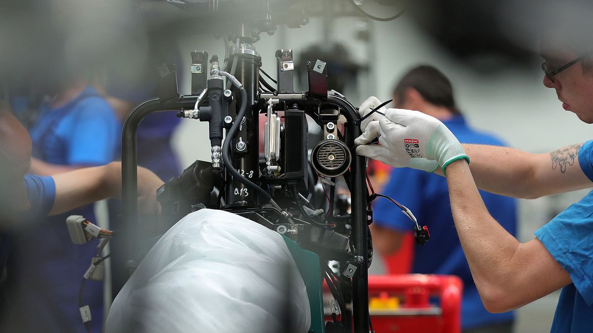 KE obniżyła prognozę wzrostu PKB Polski