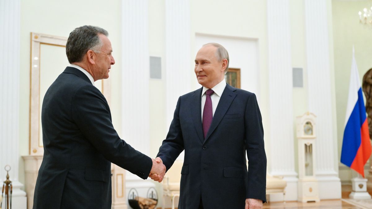 Steve Witkoff i Władimir Putin podczas piątkowego spotkania w Moskwie