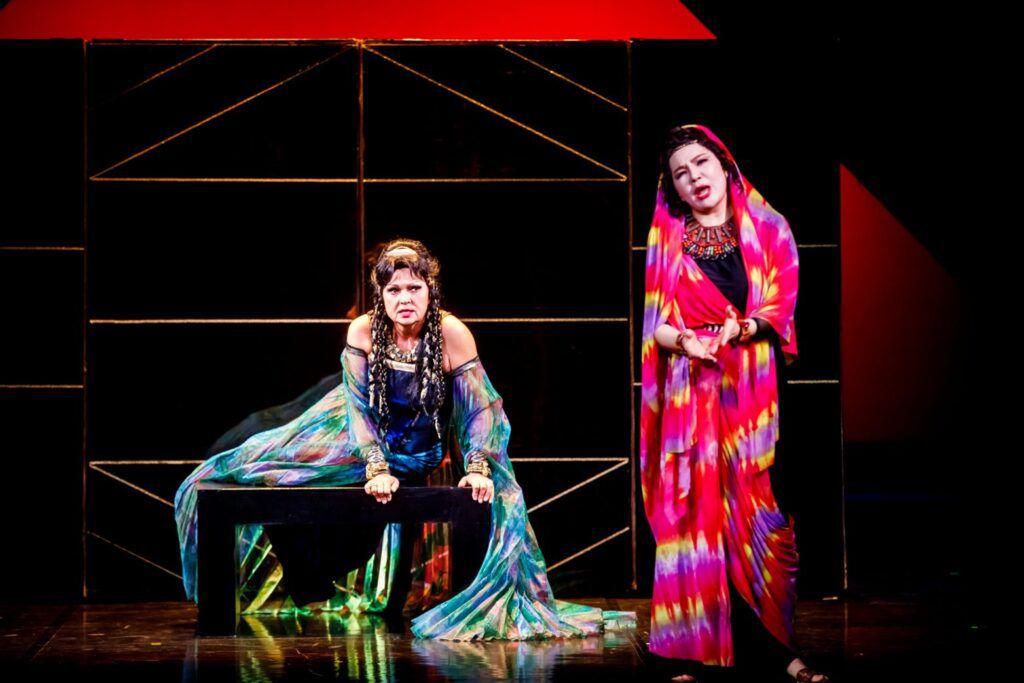 Małgorzata Walewska (Amneris) i Lilla Lee (Aida) © Krzysztof Bieliński
