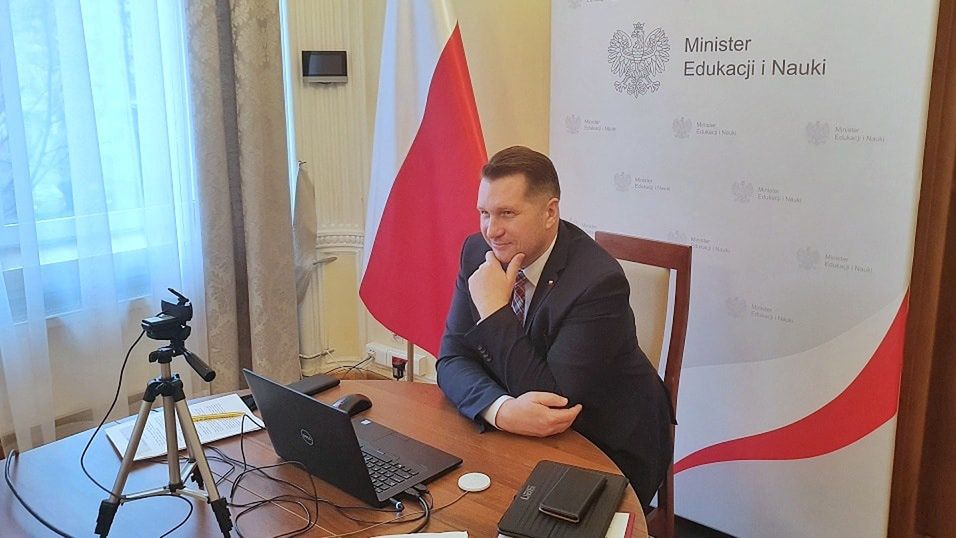 Minister Przemysław Czarnek po przyjściu do resortu przyznał wysokie nagrody