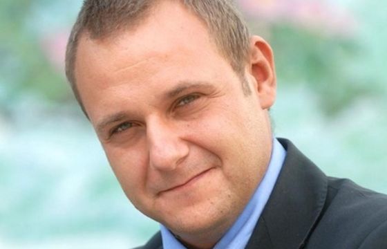 Digital Network z mniejszym zarządem