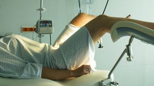 Nie zbliżaj do miejsc intymnych. Ginekolożka radzi wyrzucić z łazienki