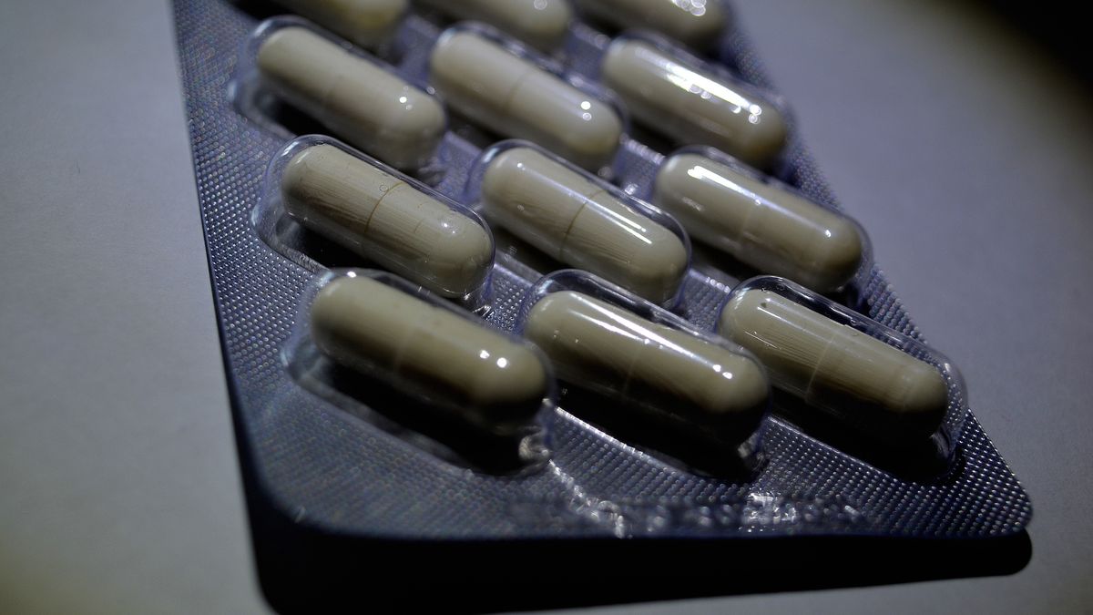 Close-Up Of Pills In Blister Pack On Table
Lukas Miklusis / EyeEm
Blister Pack, Capsule, Close-Up, Healthcare And Medicine, Indoors, Medicine, No People, Packaging, Pharmacy, Pill, Prescription Medicine, Recovery, Still Life, Table