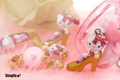 Wisiorek w postaci związanej laleczki Kewpie spóźnionym gadżetem na Halloween? 3