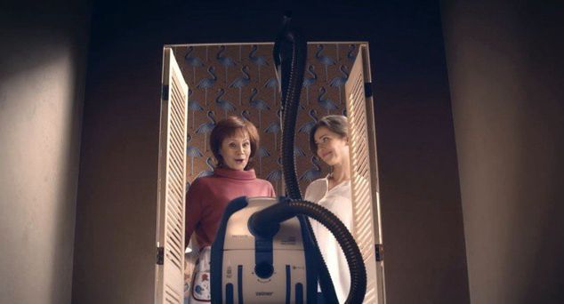 Teściowa odwiedza synową w kampanii odkurzaczy Zelmer (wideo)