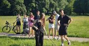 III Tarnobrzeska Jamnikówka z rekordową frekwencją. Miłośnicy jamników spotkali się w Tarnobrzegu. Zobacz zdjęcia