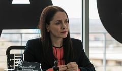 Julie Ann Emery zagra w serialu "Paragraf 22"