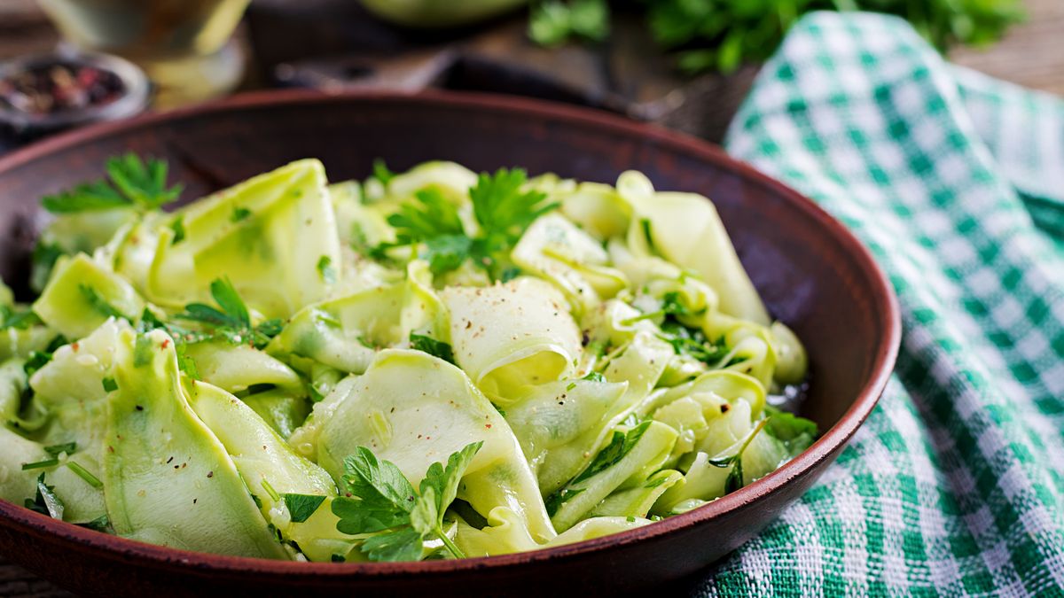 Cukinia jest świetnym dodatkiem do obiadu. 